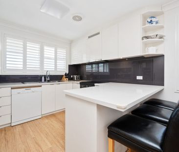 A Freestanding Family Home Offering Privacy, Space & Position! - Photo 4