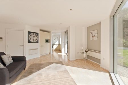 The Marlborough, NG3 - Photo 2