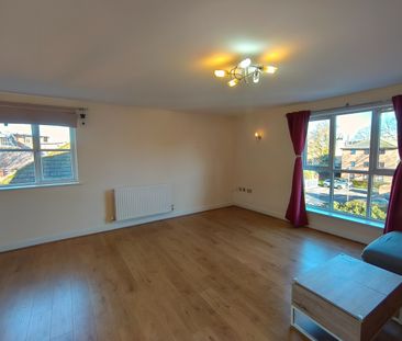 2 Bed Flat, Stirling House, RG1 - Photo 2