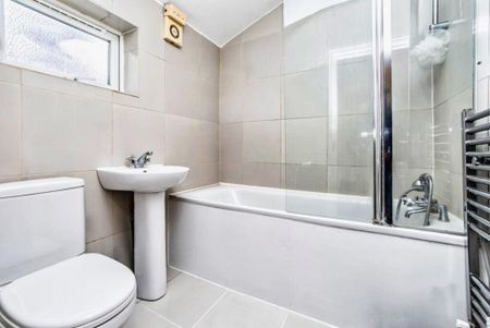 5 bedroom terraced house to rent - Photo 5