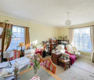 George Street, Hailsham, BN27 1AE - Photo 2