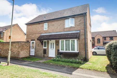 4 bedroom detached house to rent - Photo 4