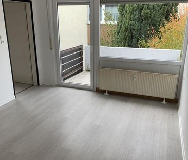 2,5-Zimmer-Wohnung mit Balkon und Einbauküche, Teilmöbliert in Lein... - Photo 1