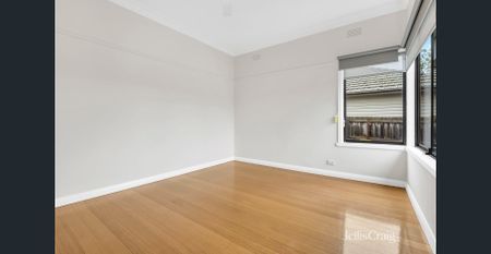 Three Bedroom Heidelberg Home - Photo 5