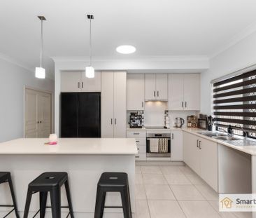 123 Daydream Circuit, Burdell QLD 4818 - House For Rent | Domain - Photo 5