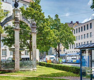 Helle Balkonwohnung mit Blick ins Grüne - Photo 1