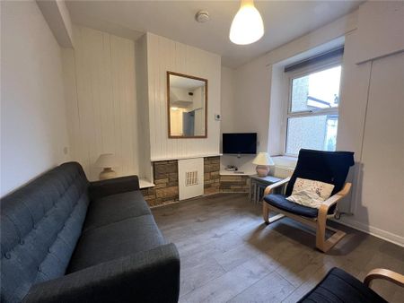 4 bedroom terraced house to rent - Photo 2