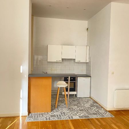 Location Appartement 2 pièces 52m² BORDEAUX 33000 - Photo 3