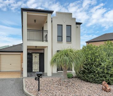 Modern Comfort Meets Easy Living - Photo 5