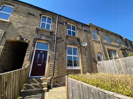 Luck Lane, Marsh, Huddersfield £695 pcm ⓘ The monthly or weekly payment required by the landlord. Read our glossary page , 2 bedrooms, house - terraced, to let * Tenant info - Photo 3