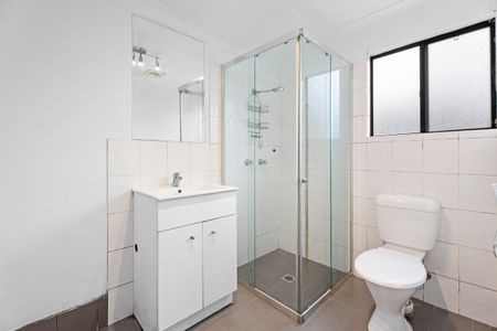 SPACIOUS LIVING IN NORTH ST MARYS! - Photo 4