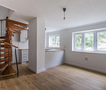 Oakridge, Thornhill, CF14 - Photo 2