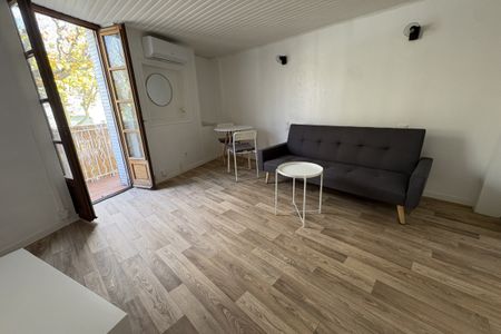 À louer, Charmante maison de village rénovée et meublée - Photo 2