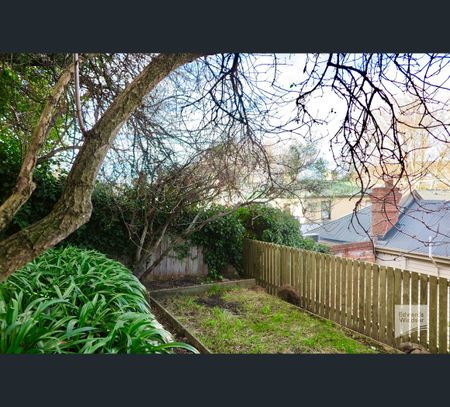 33 Quayle Street, Sandy Bay, Tas 7005 - Photo 5
