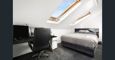 Delightful Deco with Two Living Zones & Balcony - Photo 4