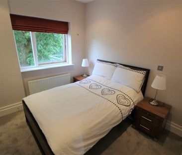 Apt 15 The Oaks, Malone Square, Windsor Park, Belfast, BT9 6JU - Photo 1