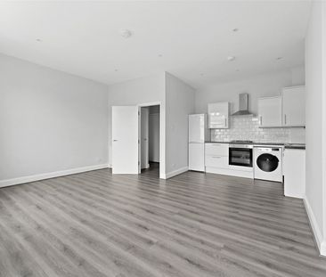 Uxbridge Road, London, W12 0NS - Photo 1