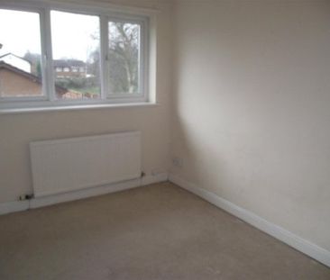 Montrose Close, Warrington, WA2 0SD - Photo 2