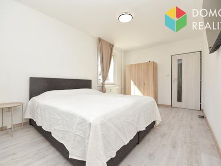 Pronájem bytu 3+1 78 m2 - Fotografie 3