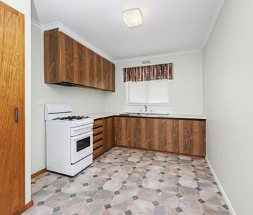 4/12 Brophy Street, Brown Hill, Vic 3350 - Photo 1