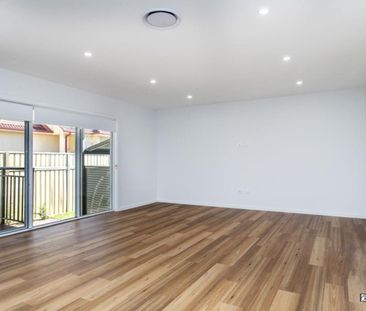 Modern Townhouse Living in a Prime Location - Photo 1