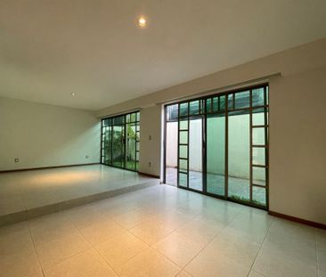 Casa En Coto En Renta De Lujo Jardines De La Patria, Zapopan, Jalisco - Photo 2