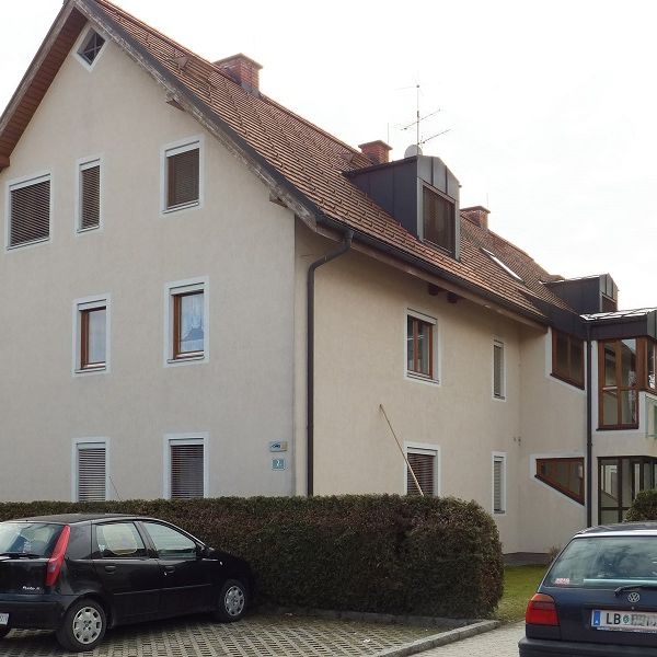 Helle 2-Zimmer im Dachgeschoss mit Loggia - Foto 2