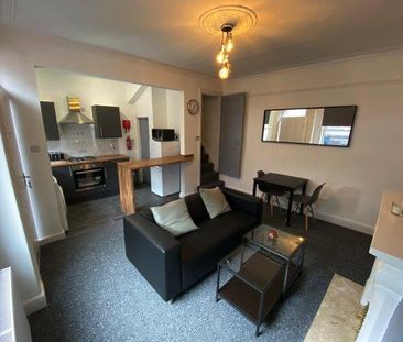 2 bedroom house share to rent - Photo 1