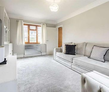 Chivers Square, High Ongar, CM5 - Photo 2