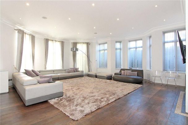 6 bedroom detached house to rent - Photo 1