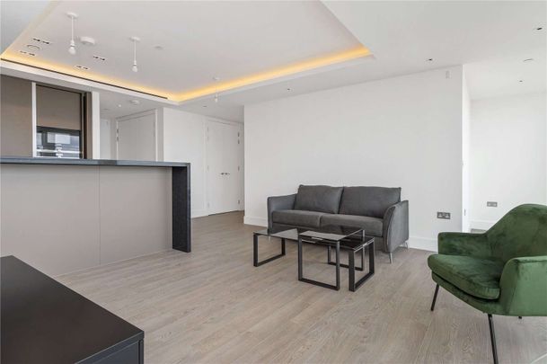 Furnished 1 bed on the 37th floor of Carrara Tower, part of the highly anticipated 250 City Road. - Photo 1