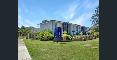 Townhouse 3/1 White Cross Road Winmalee - Modern 2 Bedroom Townhouse - Photo 3