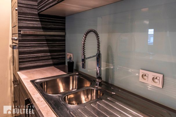 Modern appartement met 1 slaapkamer, terras en garage. - Photo 1