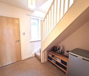 2 bed apartment to rent in The Blundells, Kenilworth, CV8 - Photo 2