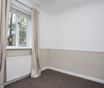 4 bedroom detached house to rent - Photo 5