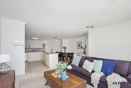 181 Anthony Rolfe Avenue, Gungahlin ACT 2912 - Townhouse For Rent | Domain - Photo 3