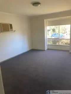 “Clean and Tidy 3 bedroom ( 6 MONTH LEASE)” - Photo 2