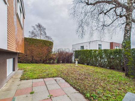 Modern 6.5 pièces row-house rénovée avec jardin à La Neuveville - Foto 4