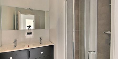 Appartement te huur in Elsene voor € 1.456 met 2 slaapkamers - Photo 3