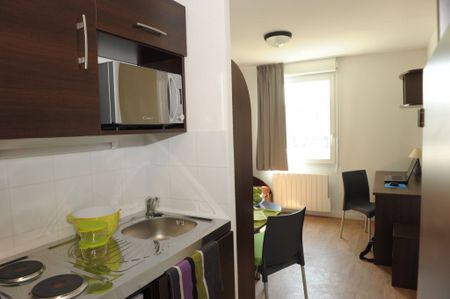 Location Appartement 1 pièce 17m² - Photo 4