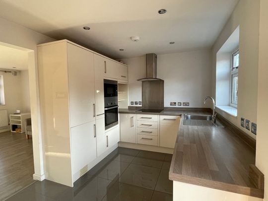 2 Bed End Terrace, Birkin Street, BS2 - Photo 1