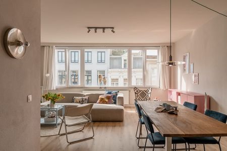 Appartement te huur - foto 2