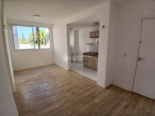 Apartamento com 2 quartos e 47m² para alugar em Cavalhada, Porto Alegre. - Photo 1