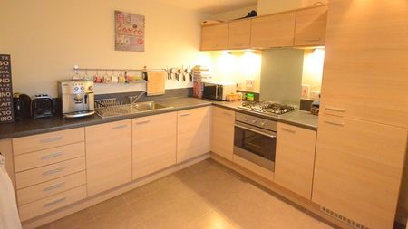1 bedroom apartment to rent - Photo 4