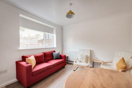 4 bedroom house to rent - Photo 4