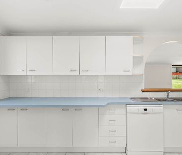 8 Bean Street, Gateshead NSW 2290 - House For Rent | Domain - Photo 4