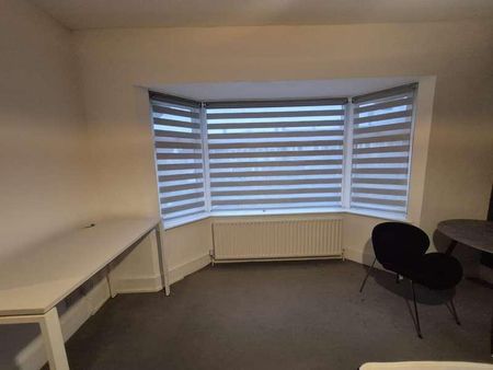 Hainualt Road, Leytonstone, E11 - Photo 4