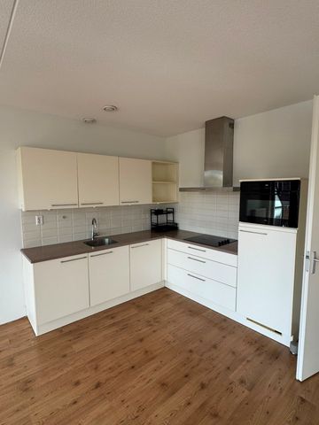 Appartement te huur: Neptunussingel 8 1363 VV Almere - Photo 4