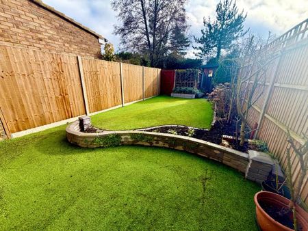 3 bedroom terraced house to rent - Photo 5