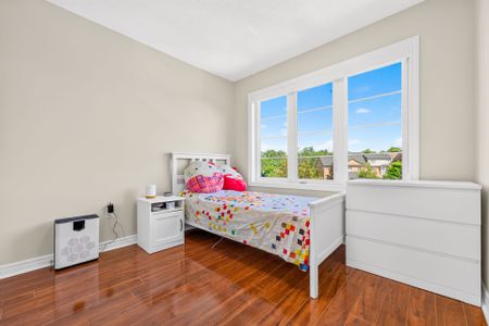 For Lease - 5578 Waterwind Crescent, Mississauga, Ontario - Photo 5
